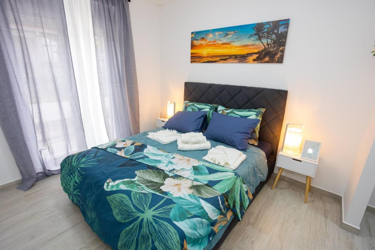 Luxury Apartments Love Kaštela Esterno foto